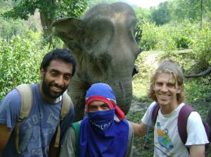 l to r: Ian, Jordoh (mahout), Thom. (photo from Siobhan)