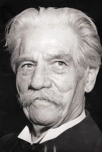 Albert Schweitzer. from Wikipedia http://tinyurl.com/ngefbjw by The German Federal Archives